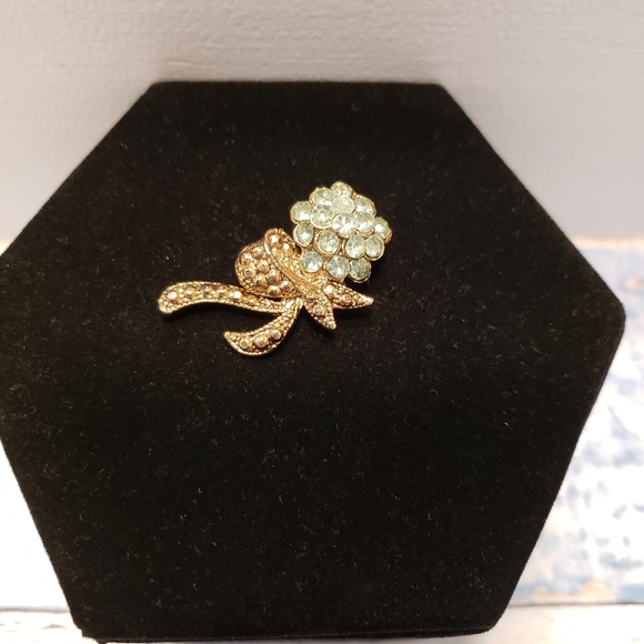 Vintage Flower Rhinestone Brooch - Picture 4 of 4